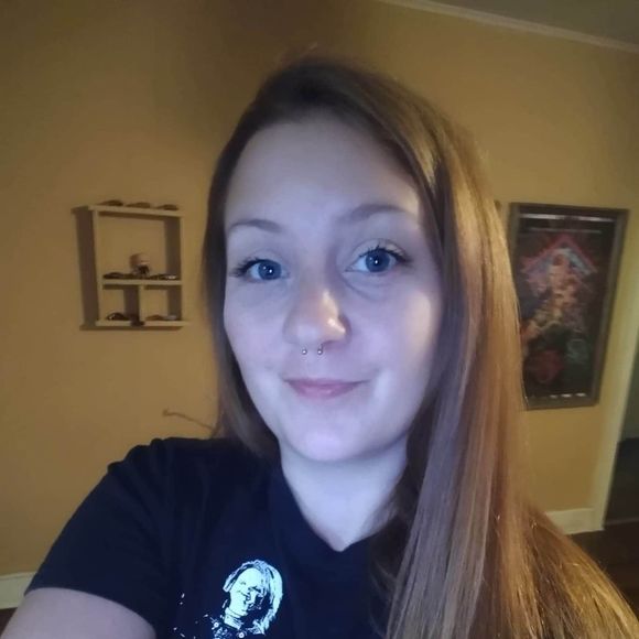 Meet your Posher, Sissy - Picture 1 of 1